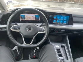 VW Golf 8 2.0TDI 150hp DSG РЕГИСТРИРАН ОБСЛУЖЕН НОВ, снимка 11