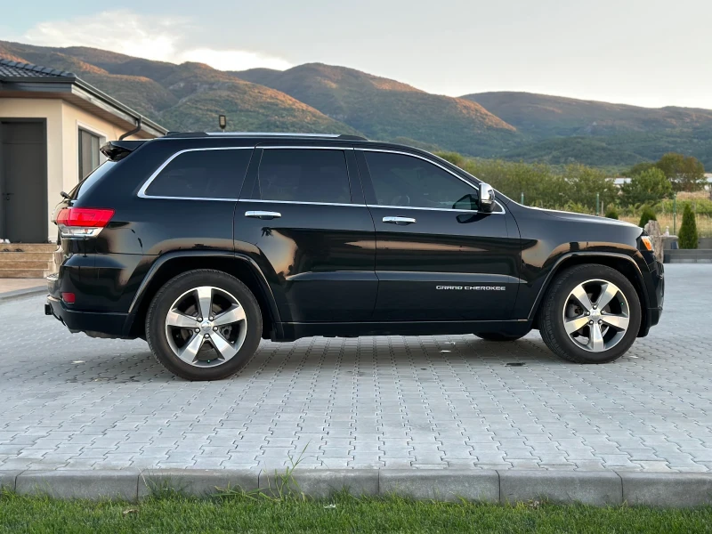 Jeep Grand cherokee Overland, снимка 5 - Автомобили и джипове - 47451229