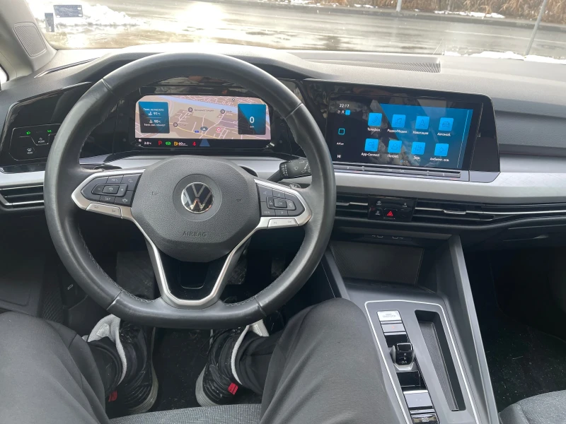 VW Golf 8 2.0TDI 150hp DSG РЕГИСТРИРАН ОБСЛУЖЕН НОВ, снимка 11 - Автомобили и джипове - 48672965