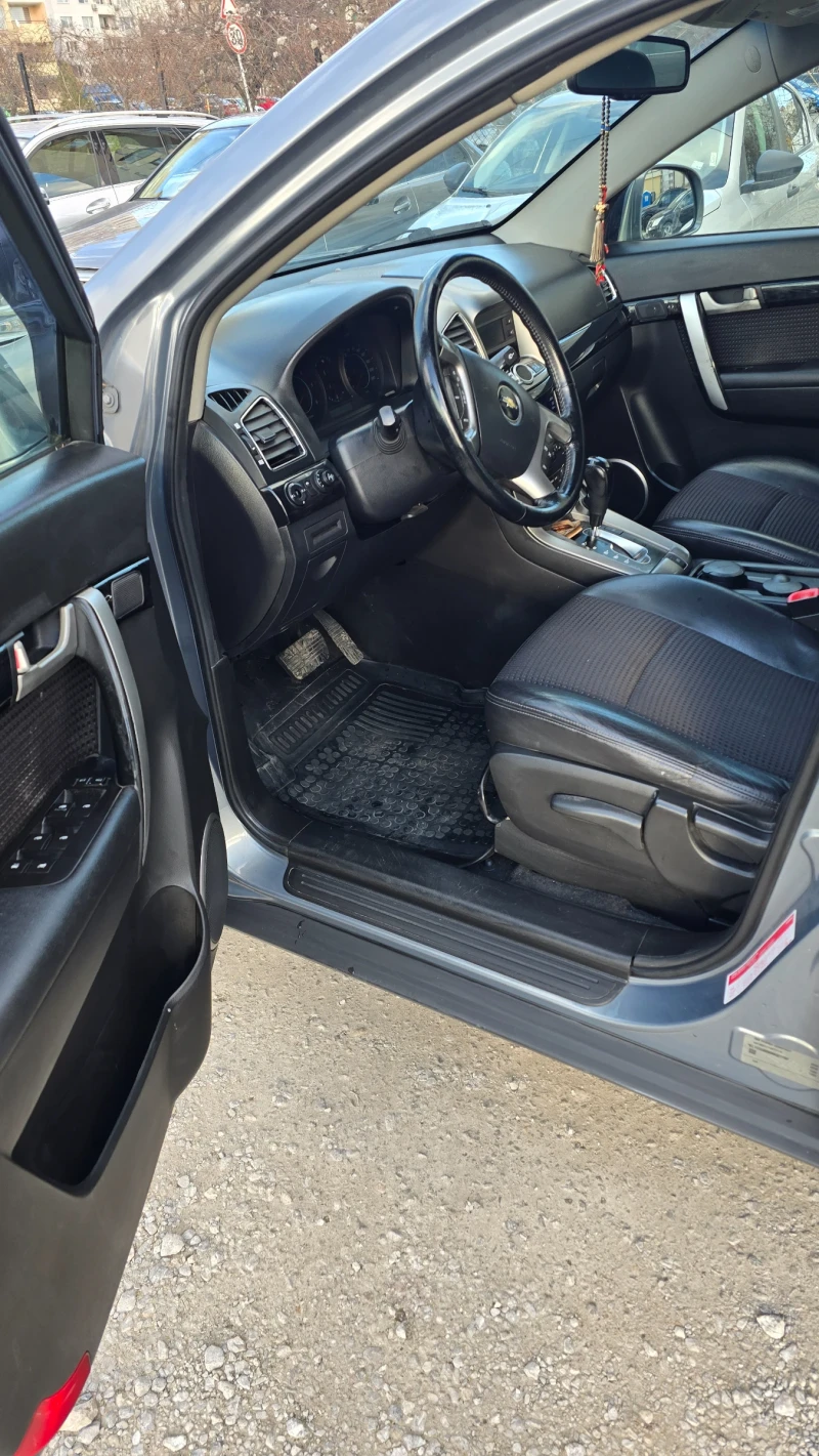 Chevrolet Captiva, снимка 7 - Автомобили и джипове - 53487489