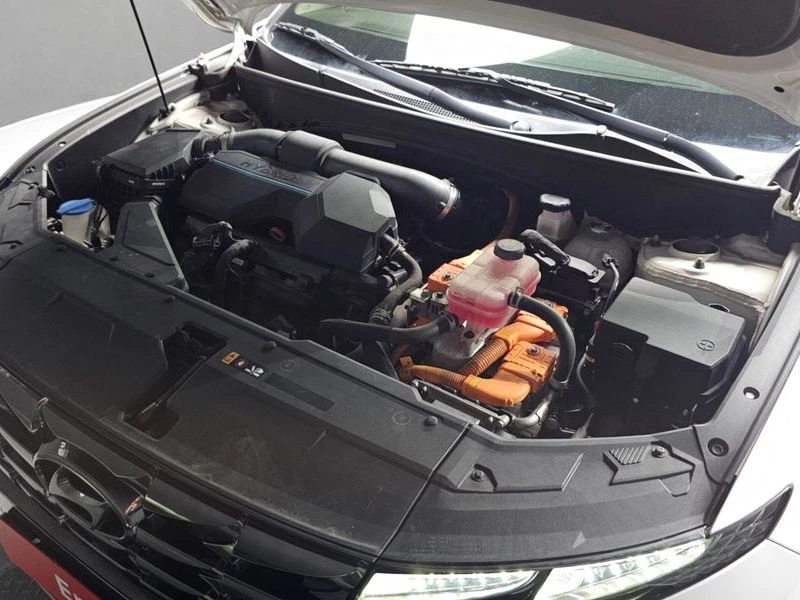 Hyundai Tucson Inspiration 2WD| 230к.с.| ВКЛ.ТЕХНОТЕСТ, снимка 6 - Автомобили и джипове - 55322227