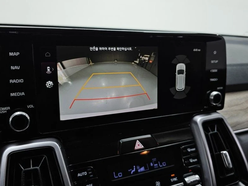 Kia Sorento 2.5 Automatic, снимка 16 - Автомобили и джипове - 55724300