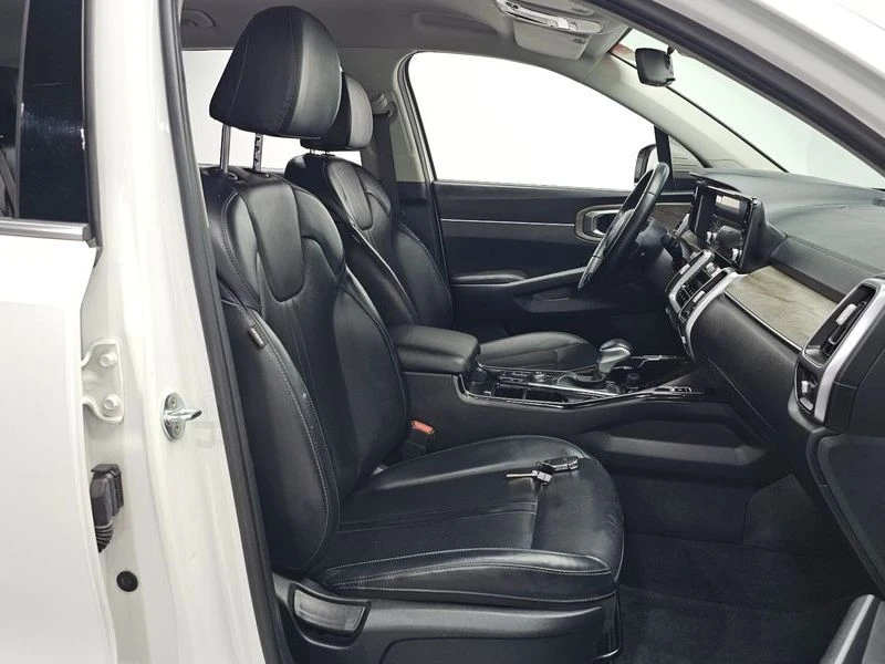 Kia Sorento 2.5 Automatic, снимка 11 - Автомобили и джипове - 55724300