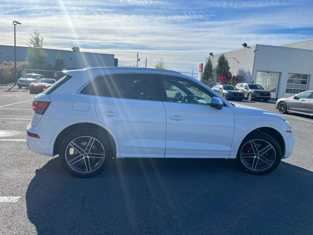 Audi SQ5 * Progressiv * CARFAX * Цена до България - изображение 4