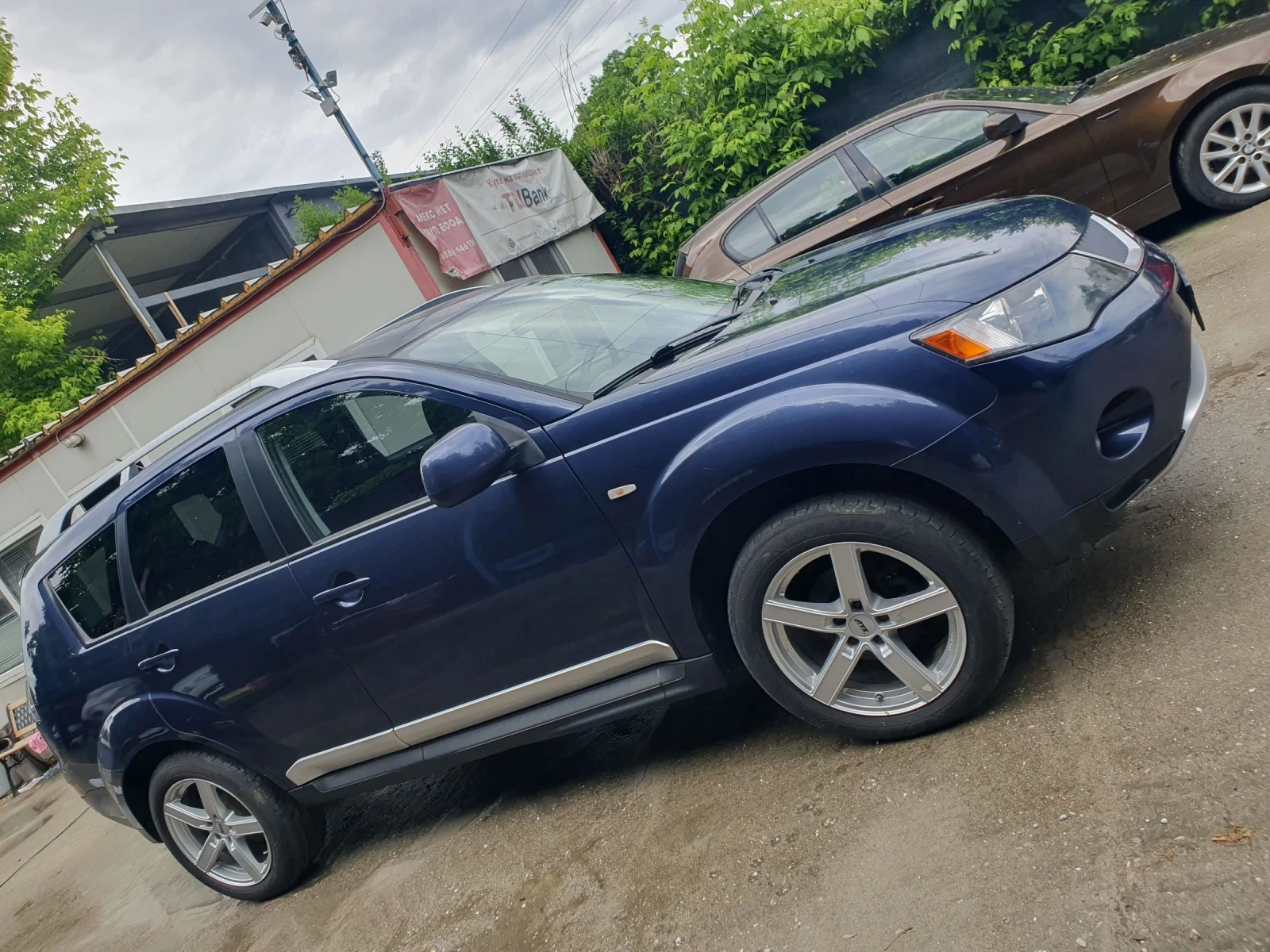 Mitsubishi Outlander 2.4 NAVI KAMERA, снимка 12 - Автомобили и джипове - 53056252