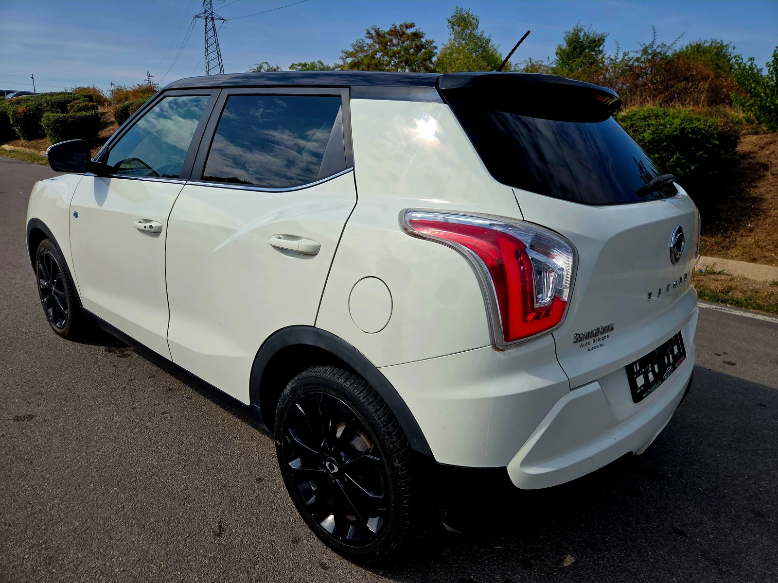SsangYong Tivoli 1600 ТОП, снимка 4 - Автомобили и джипове - 53338742