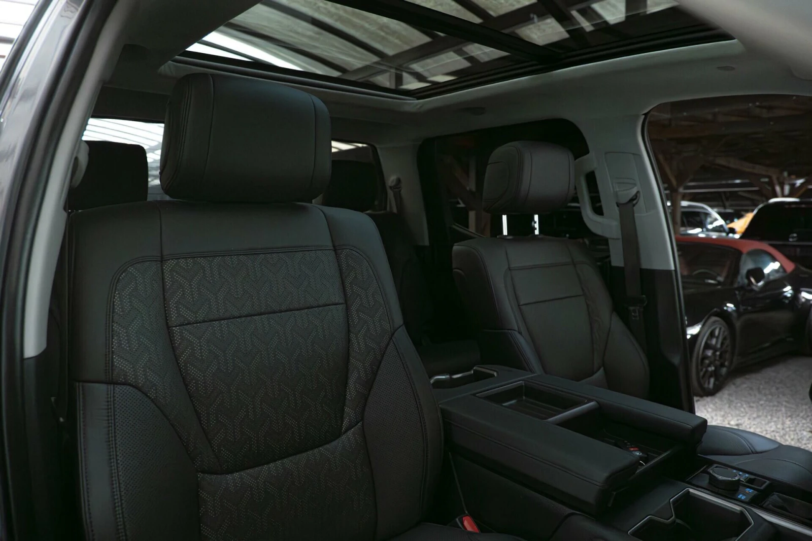 Toyota Tundra 3.5 i-Force/Hybrid/Virtual/Камера/Обдухване, снимка 10 - Автомобили и джипове - 53821948