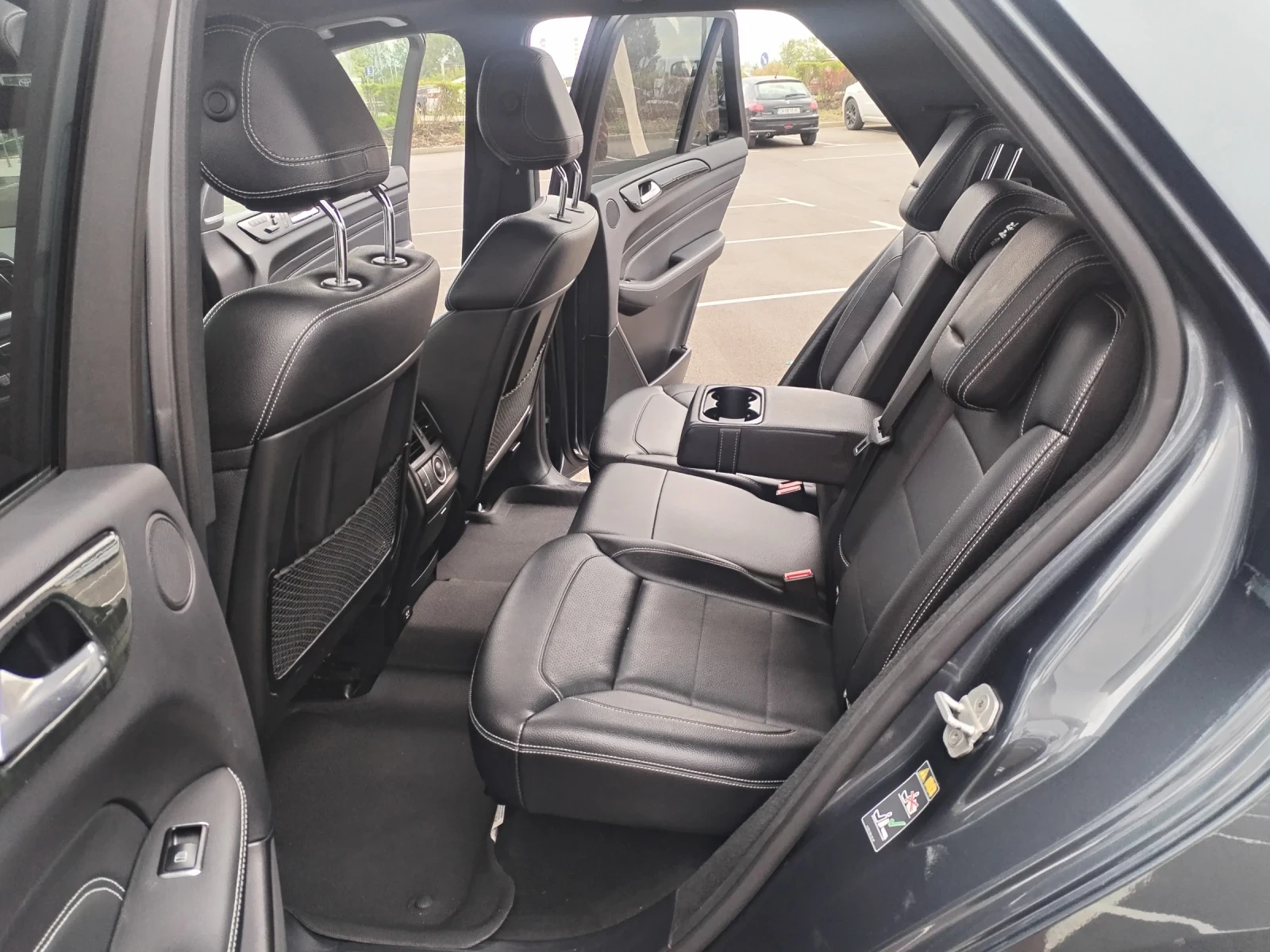Mercedes-Benz ML 350 AMG OPTIK, HARMAN KARDON, PANORAMA, CARFAX, снимка 17 - Автомобили и джипове - 54997762
