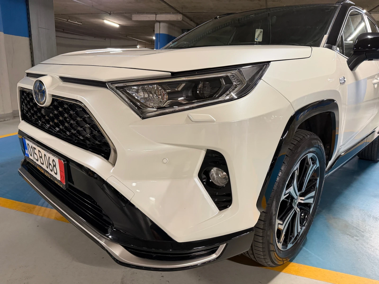 Toyota Rav4 2.5 LUXURY Plug-in Hybrid AWD, снимка 7 - Автомобили и джипове - 55226183