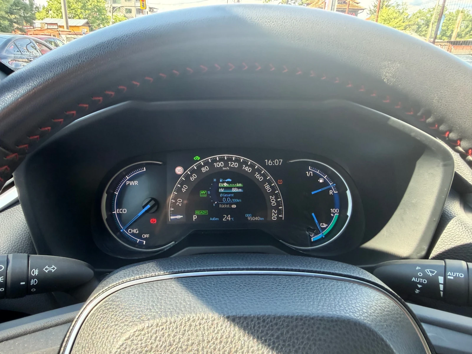 Toyota Rav4 2.5 LUXURY Plug-in Hybrid AWD, снимка 11 - Автомобили и джипове - 55226183