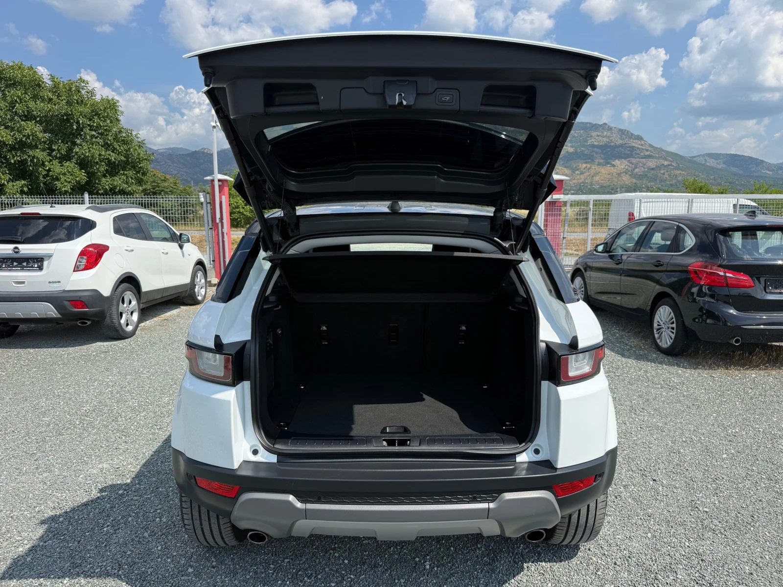 Land Rover Range Rover Evoque (KATO НОВА)^(4x4), снимка 13 - Автомобили и джипове - 55310048
