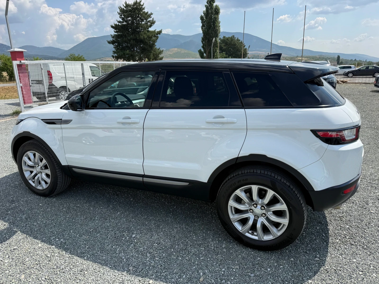 Land Rover Range Rover Evoque (KATO НОВА)^(4x4), снимка 9 - Автомобили и джипове - 55310048