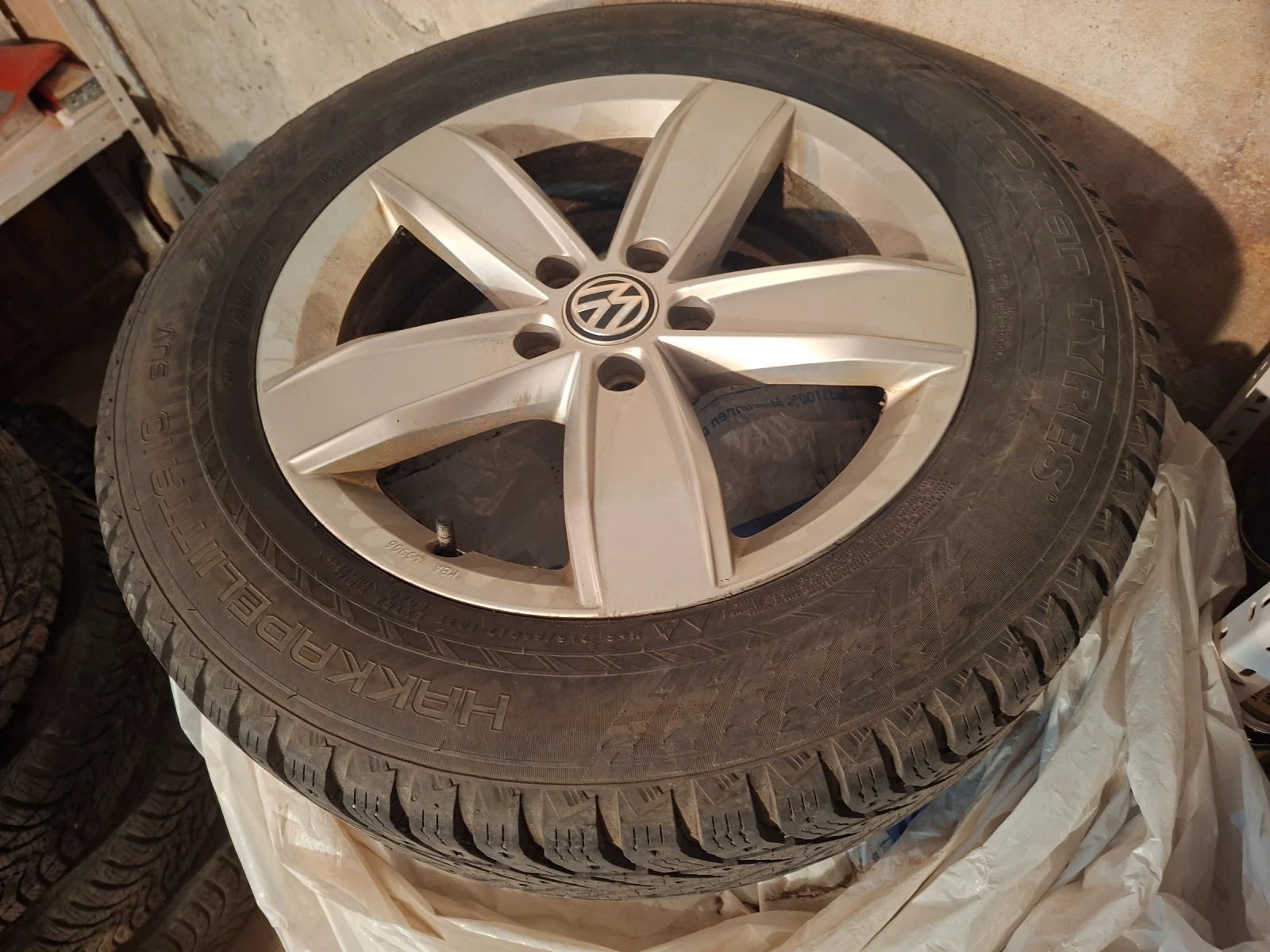 VW Tiguan Tiguan R-line bitdi, снимка 15 - Автомобили и джипове - 55660880