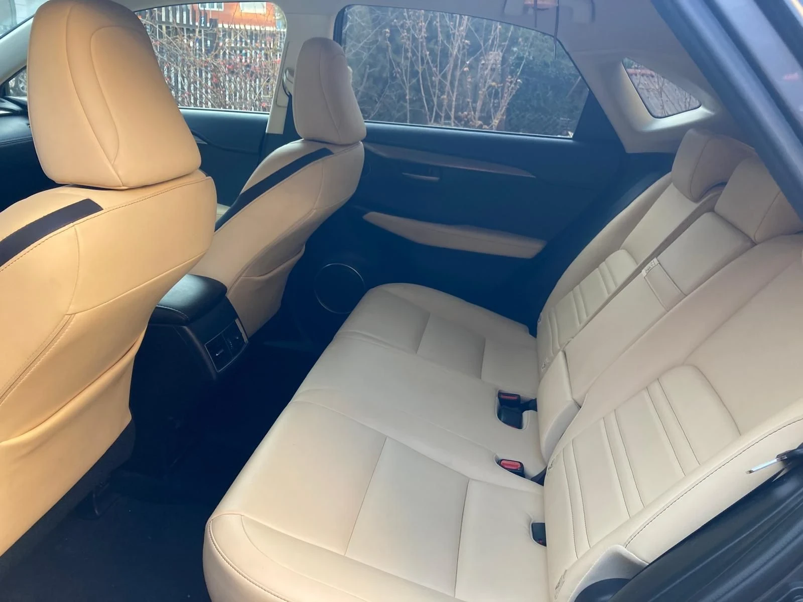 Lexus NX 300h 2.5Hibrid 4x4, снимка 6 - Автомобили и джипове - 55680078