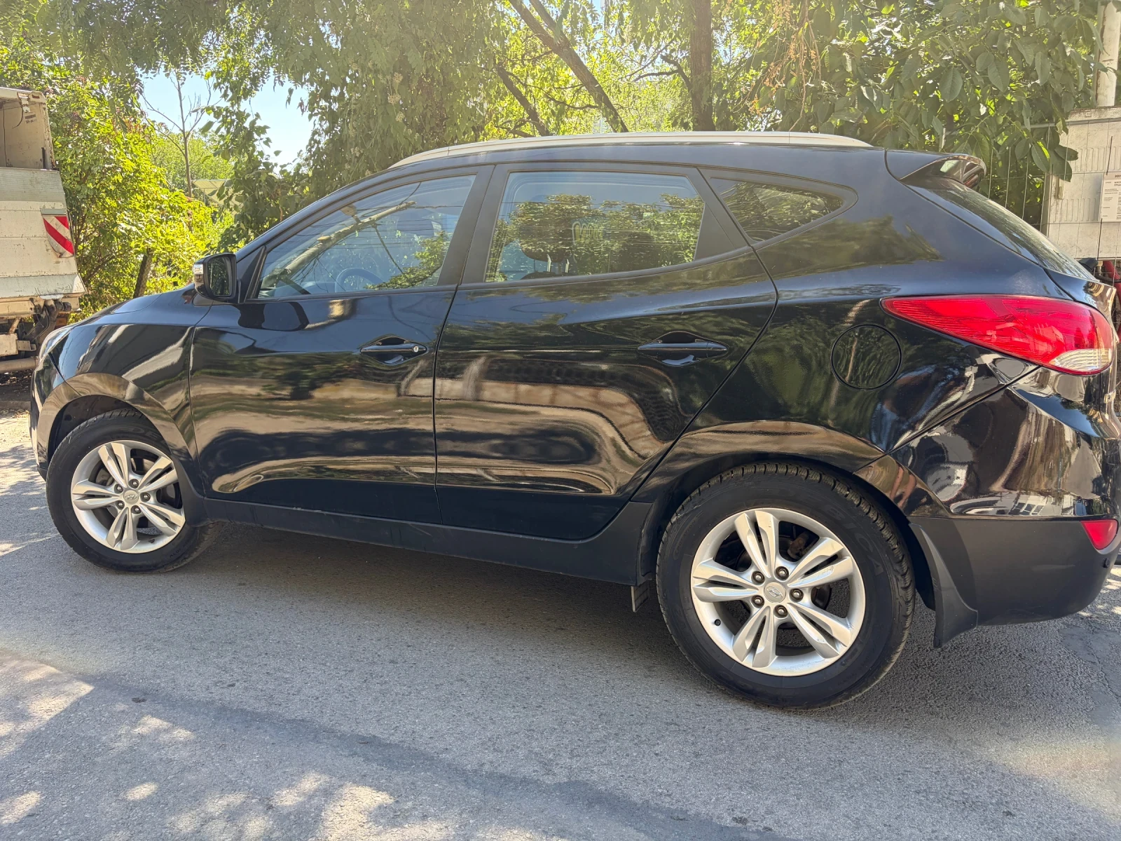 Hyundai IX35, снимка 8 - Автомобили и джипове - 56038965