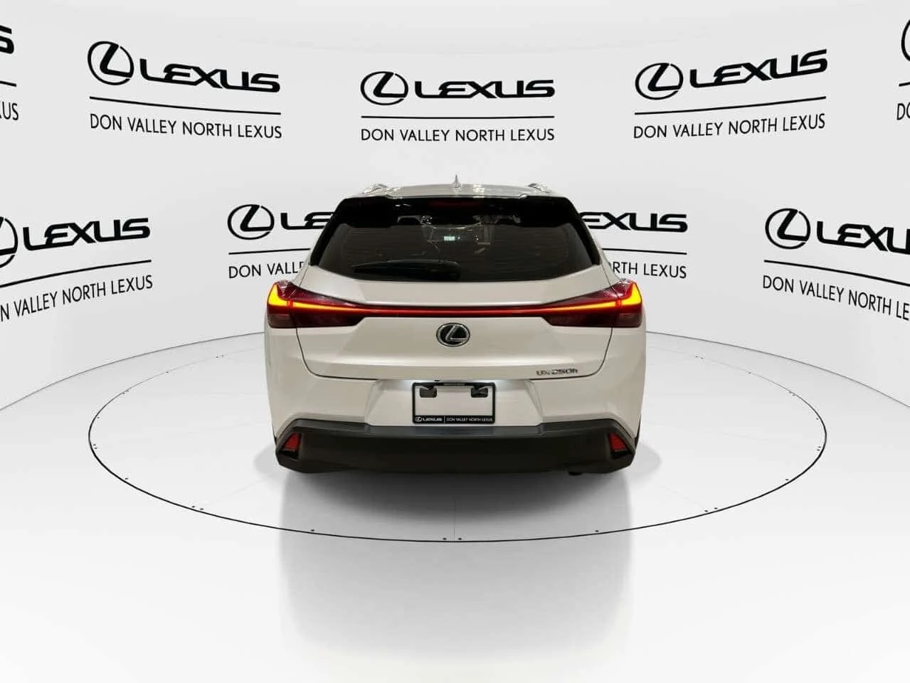 Lexus UX 250h Premium Pkg * ��������� * Carfax *  | Mobile.bg � ����������� 7