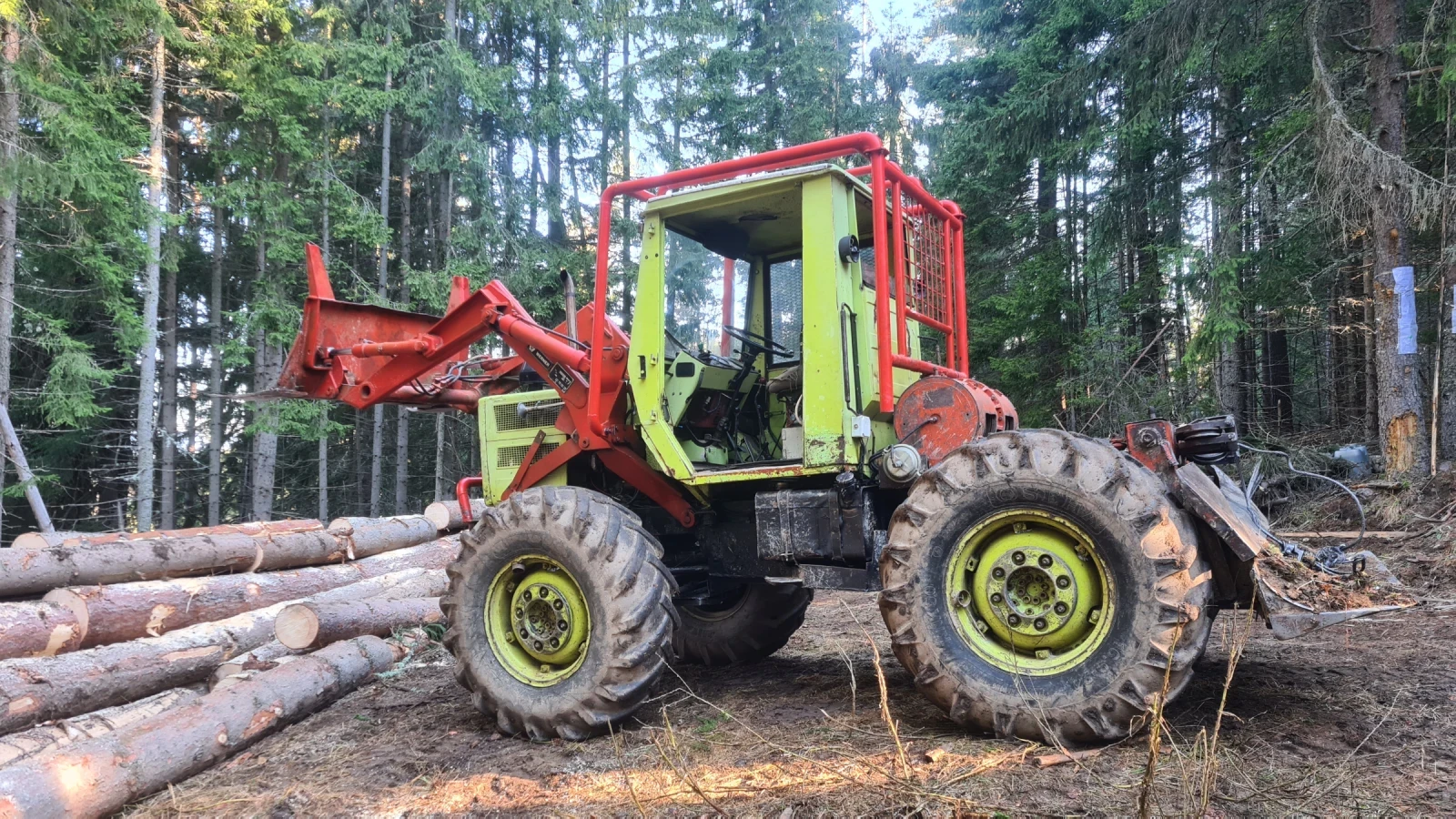 Специализирани машини Машини за дърводобив MB TRAC 900 - изображение 5