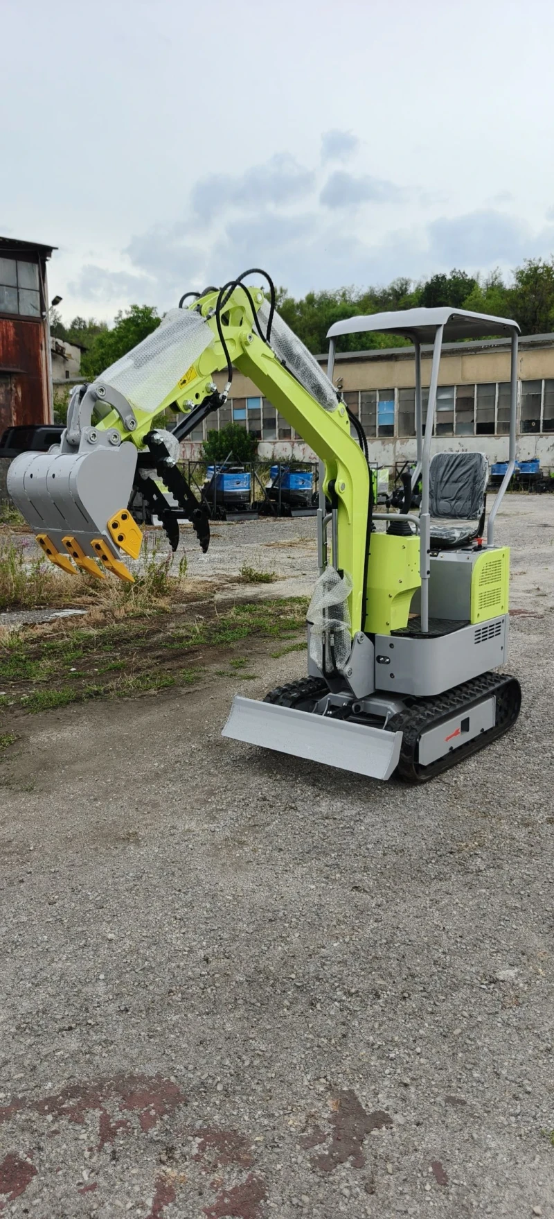 Багер Друга марка НОВИ МИНИ БАГЕРИ VSN N11 НАЛИЧНИ, снимка 2 - Индустриална техника - 50719732