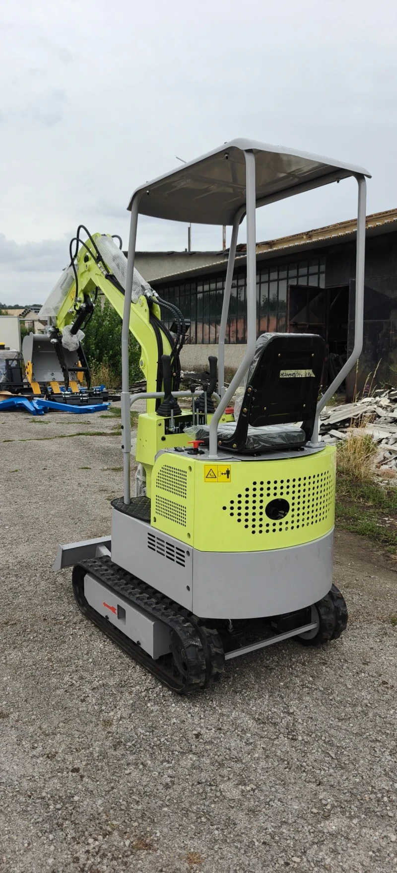 Багер Друга марка НОВИ МИНИ БАГЕРИ VSN N11 НАЛИЧНИ, снимка 6 - Индустриална техника - 50719732