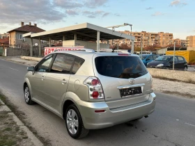 Toyota Corolla verso 2.2D4D 136к.с.~Фейслифт~  220 000км~, снимка 3