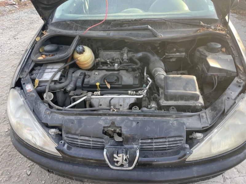 Peugeot 206 1.1, снимка 3 - Автомобили и джипове - 40362116