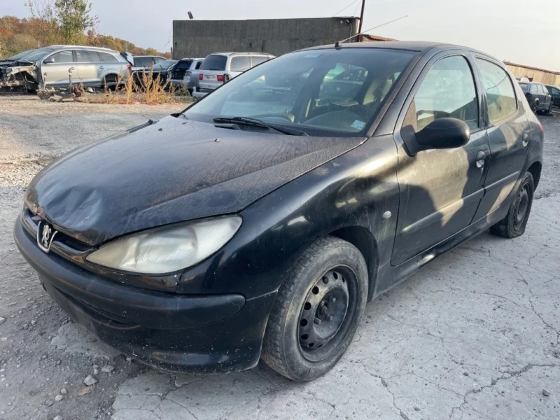 Peugeot 206 1.1, снимка 1 - Автомобили и джипове - 40362116