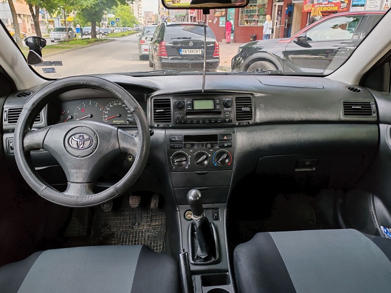Toyota Corolla 2.0 D4D , снимка 9 - Автомобили и джипове - 45734509