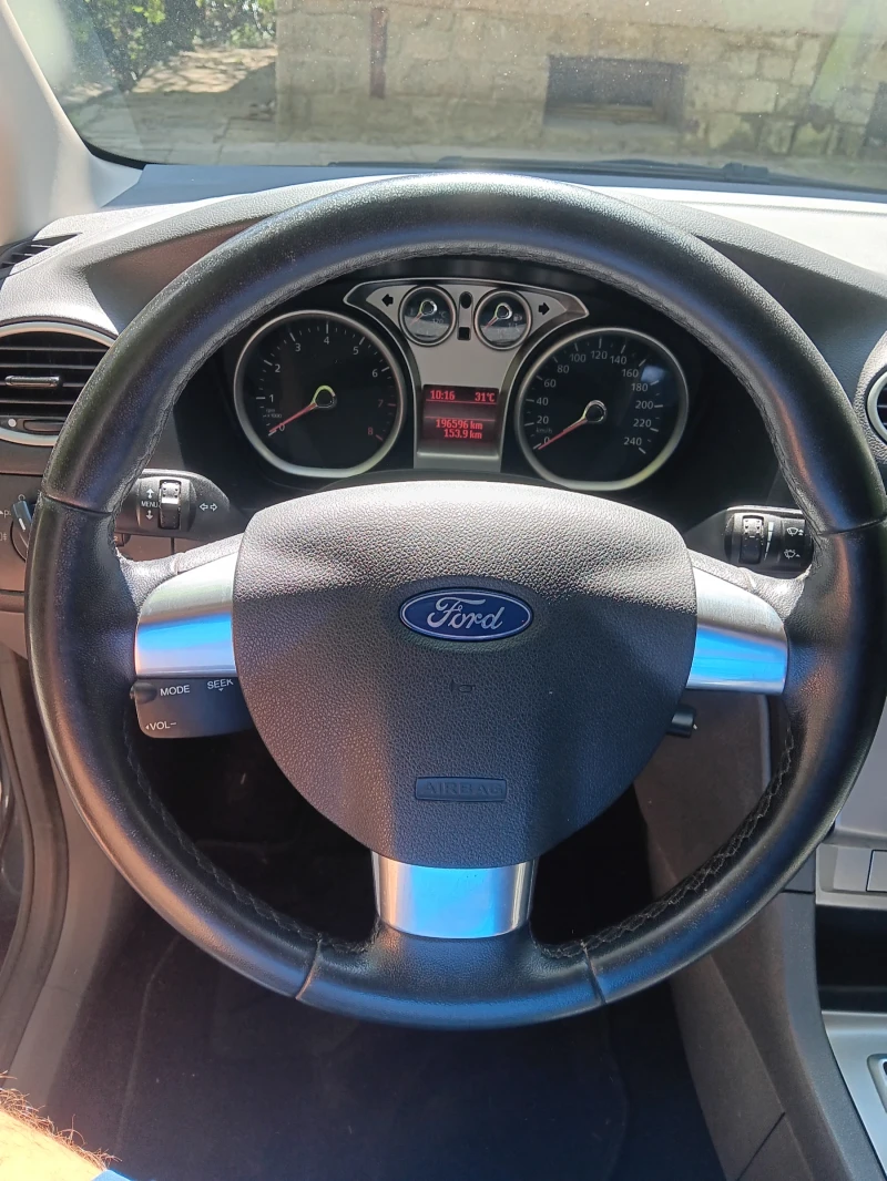 Ford Focus 1.8, снимка 9 - Автомобили и джипове - 46821420