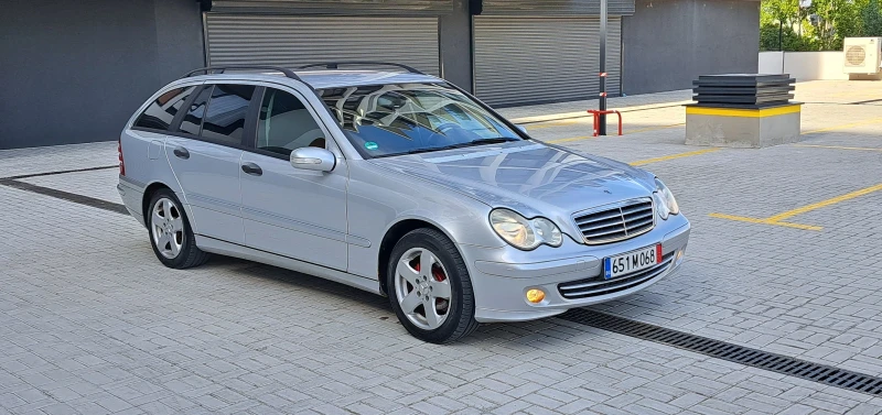 Mercedes-Benz C 220 C220/AUTOMAT, снимка 4 - Автомобили и джипове - 47385755