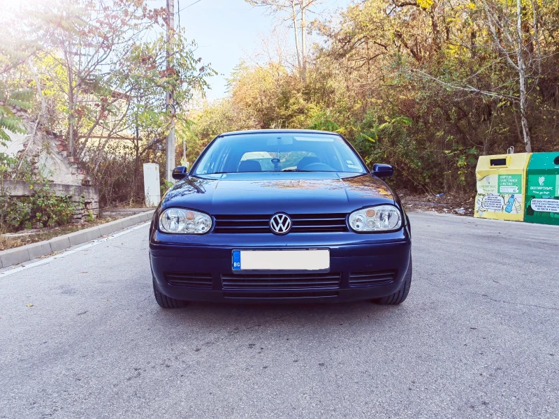 VW Golf 1.6, снимка 1 - Автомобили и джипове - 47393235