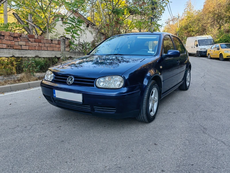 VW Golf 1.6, снимка 3 - Автомобили и джипове - 47393235