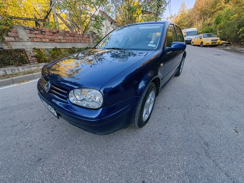 VW Golf 1.6, снимка 8 - Автомобили и джипове - 47393235