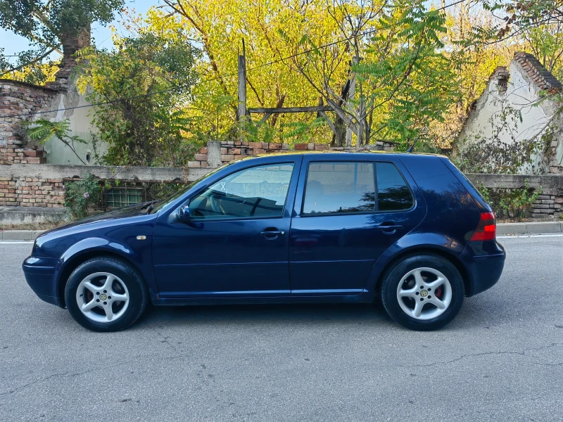 VW Golf 1.6, снимка 7 - Автомобили и джипове - 47393235