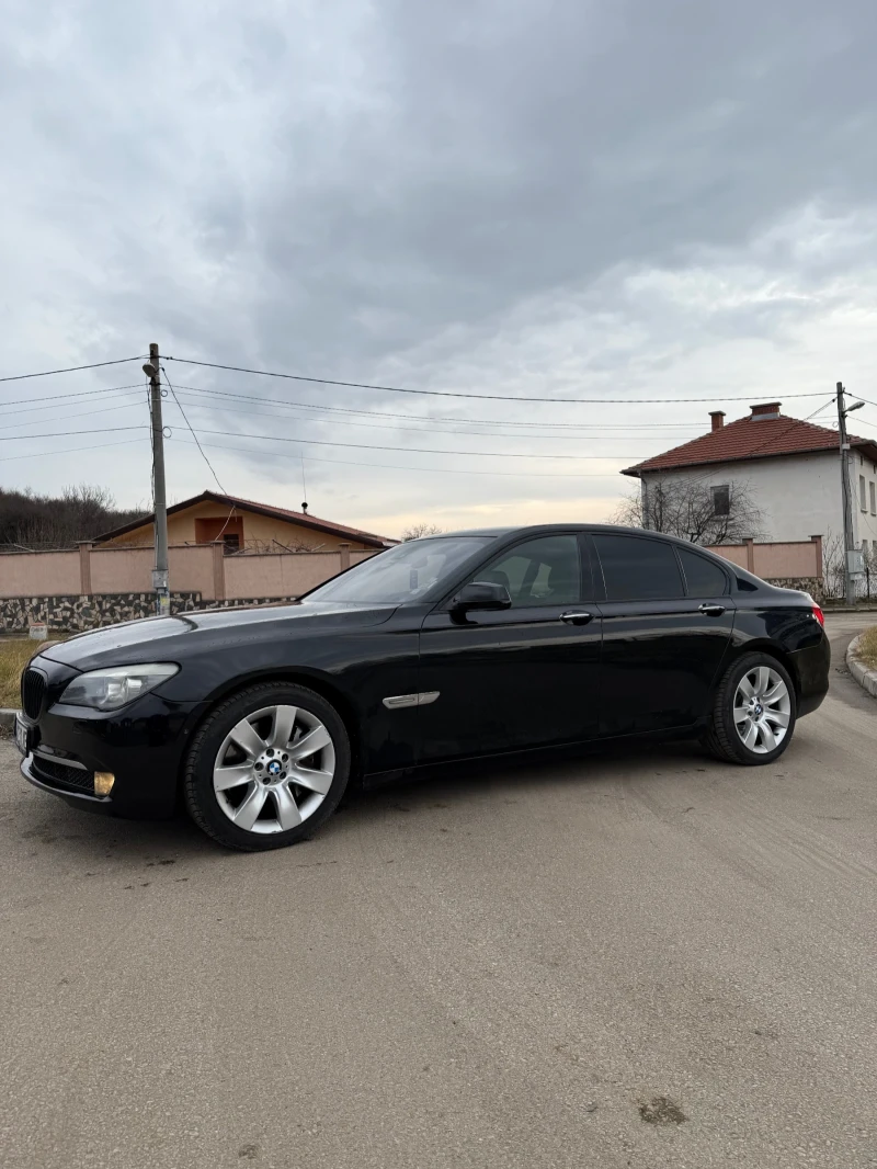 BMW 730 Full ! 3TV !, снимка 1 - Автомобили и джипове - 48606675