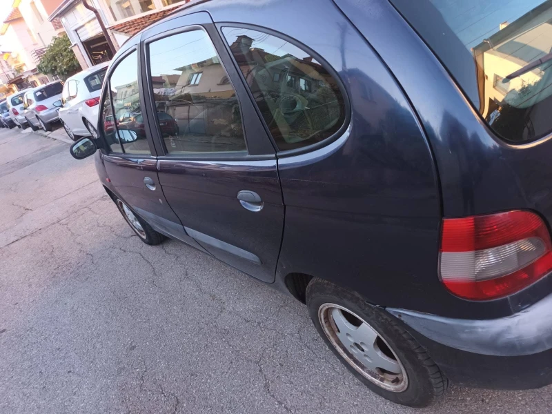 Renault Scenic megane, снимка 2 - Автомобили и джипове - 47929681