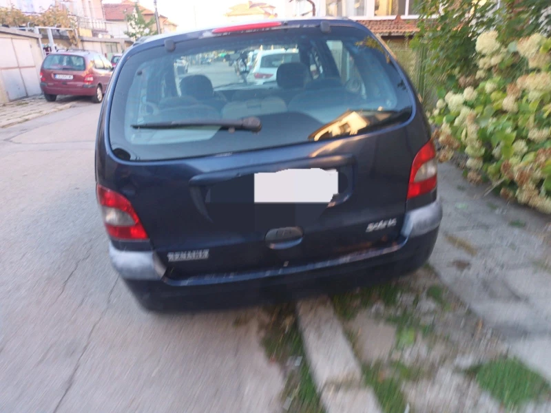 Renault Scenic megane, снимка 3 - Автомобили и джипове - 47929681