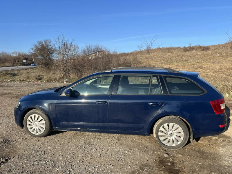 Skoda Octavia 1.6, снимка 4 - Автомобили и джипове - 48072634