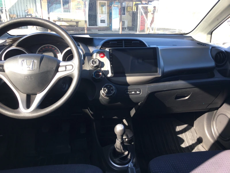 Honda Jazz, снимка 8 - Автомобили и джипове - 52620633