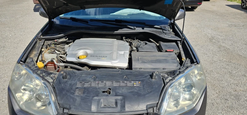 Renault Laguna 3, 2.0 dci, 131 к.с., снимка 6 - Автомобили и джипове - 52199543