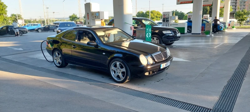 Mercedes-Benz CLK Clk 320 бензин- газ, снимка 17 - Автомобили и джипове - 52585427