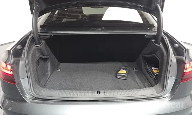 Audi A4 QUATTRO / 45 TFSI / S-LINE / HUD / DISTR / ЛИЗИНГ, снимка 17 - Автомобили и джипове - 55425225