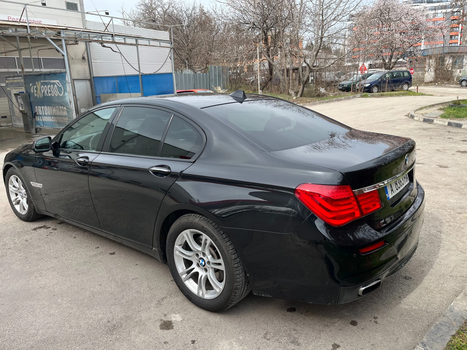 BMW 740 xDrive3.0D M-Pack/Печка/Сменена верига - изображение 5