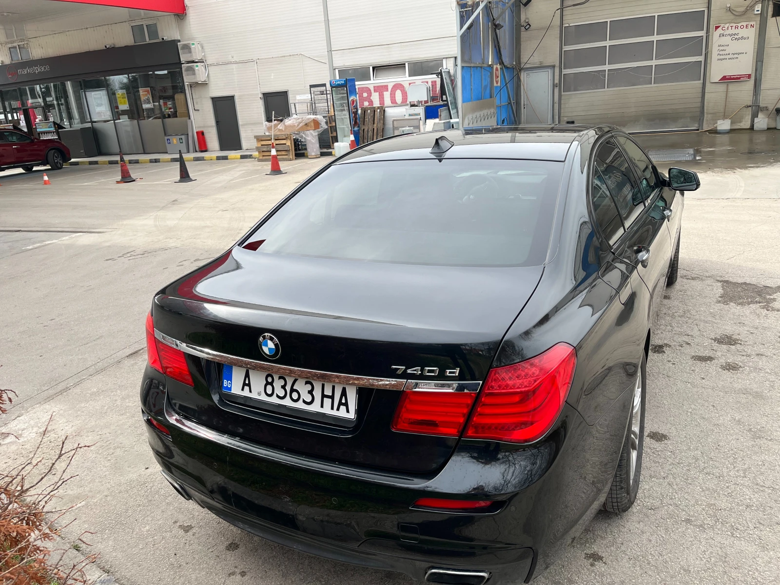 BMW 740 xDrive3.0D M-Pack/Печка/Сменена верига - изображение 4