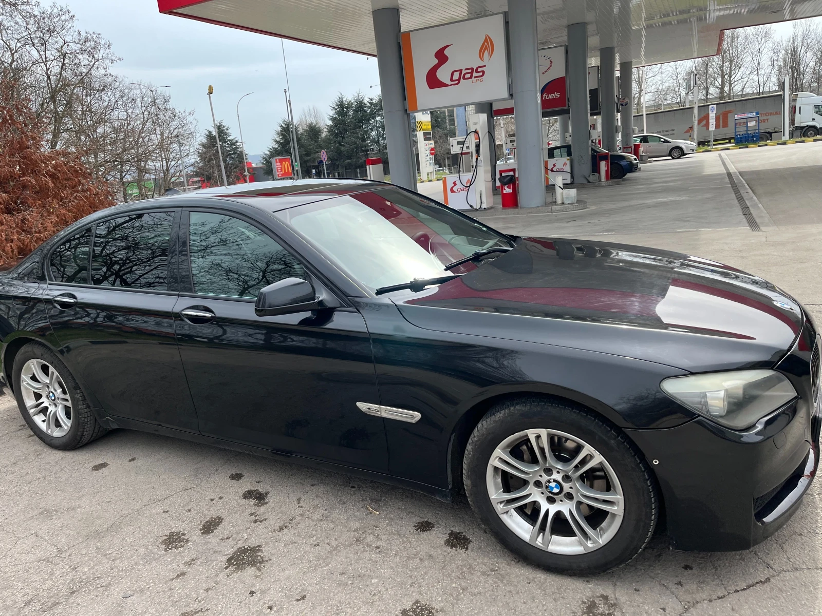 BMW 740 xDrive3.0D M-Pack/Печка/Сменена верига - изображение 3