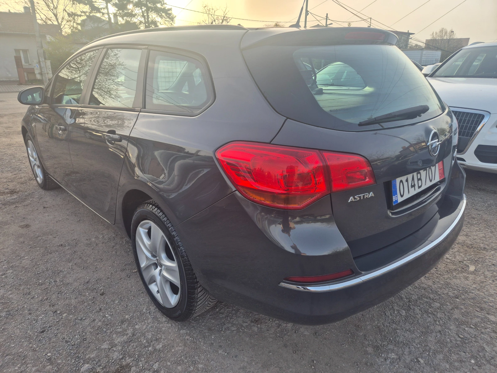 Opel Astra 1.6CDTI - изображение 6