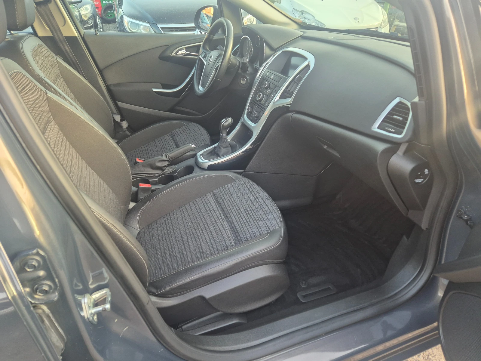 Opel Astra 1.6CDTI - изображение 10
