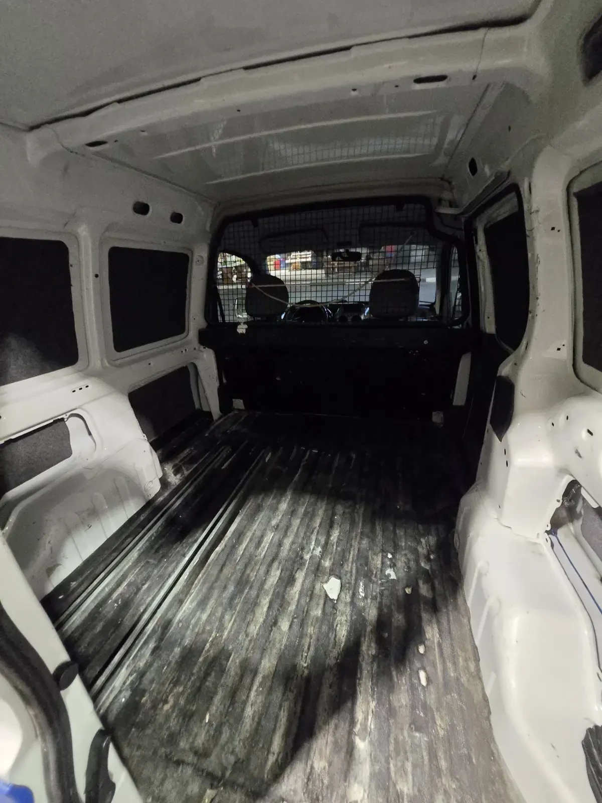 Citroen Berlingo 80к.с чист дизел - изображение 10