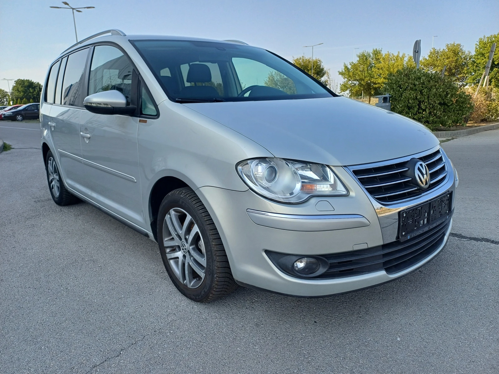 VW Touran Highline 1.9 TDI 6ск. - изображение 3