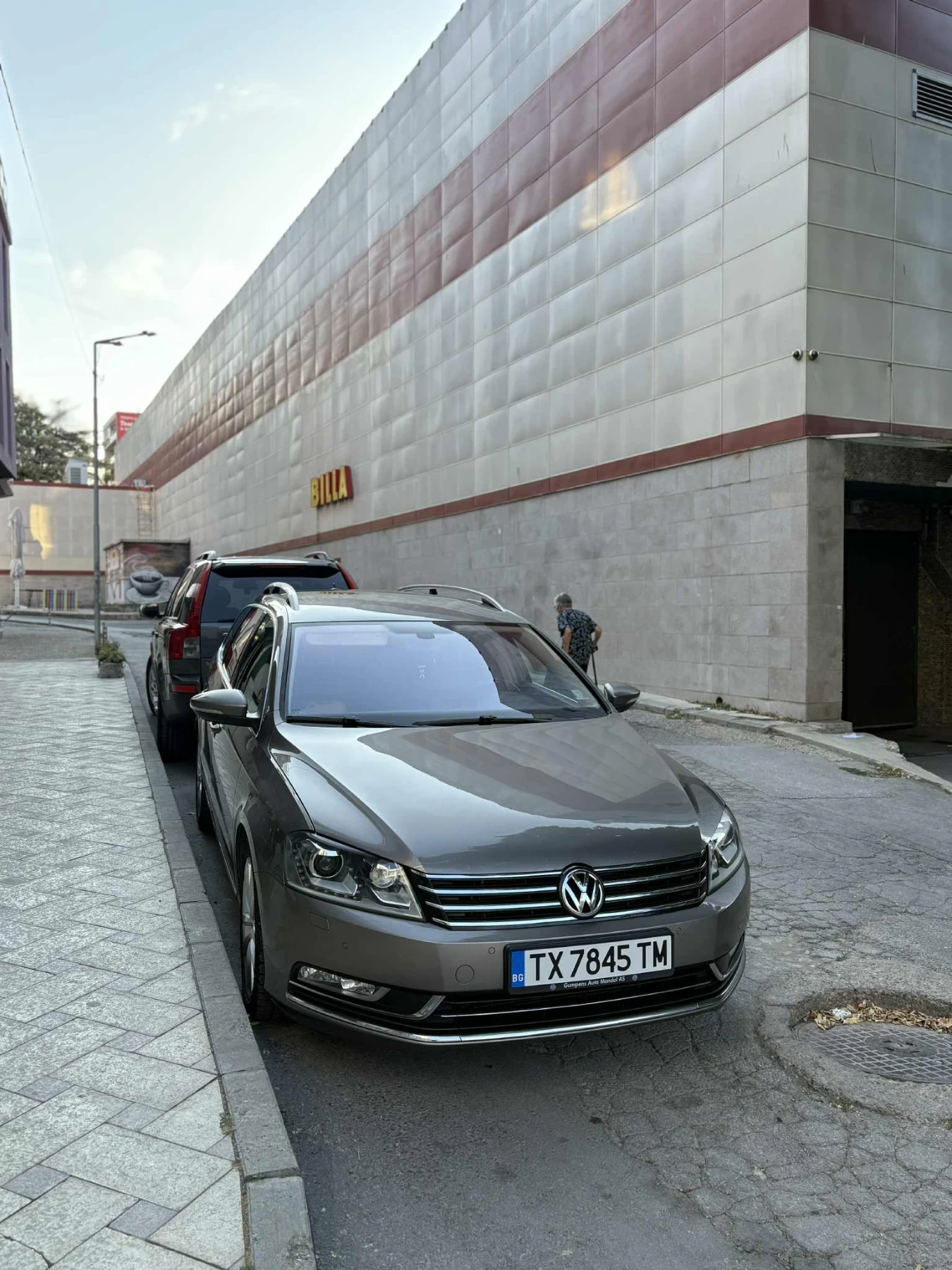 VW Passat Highline 2.0 TDI 140 PS b7 - изображение 3