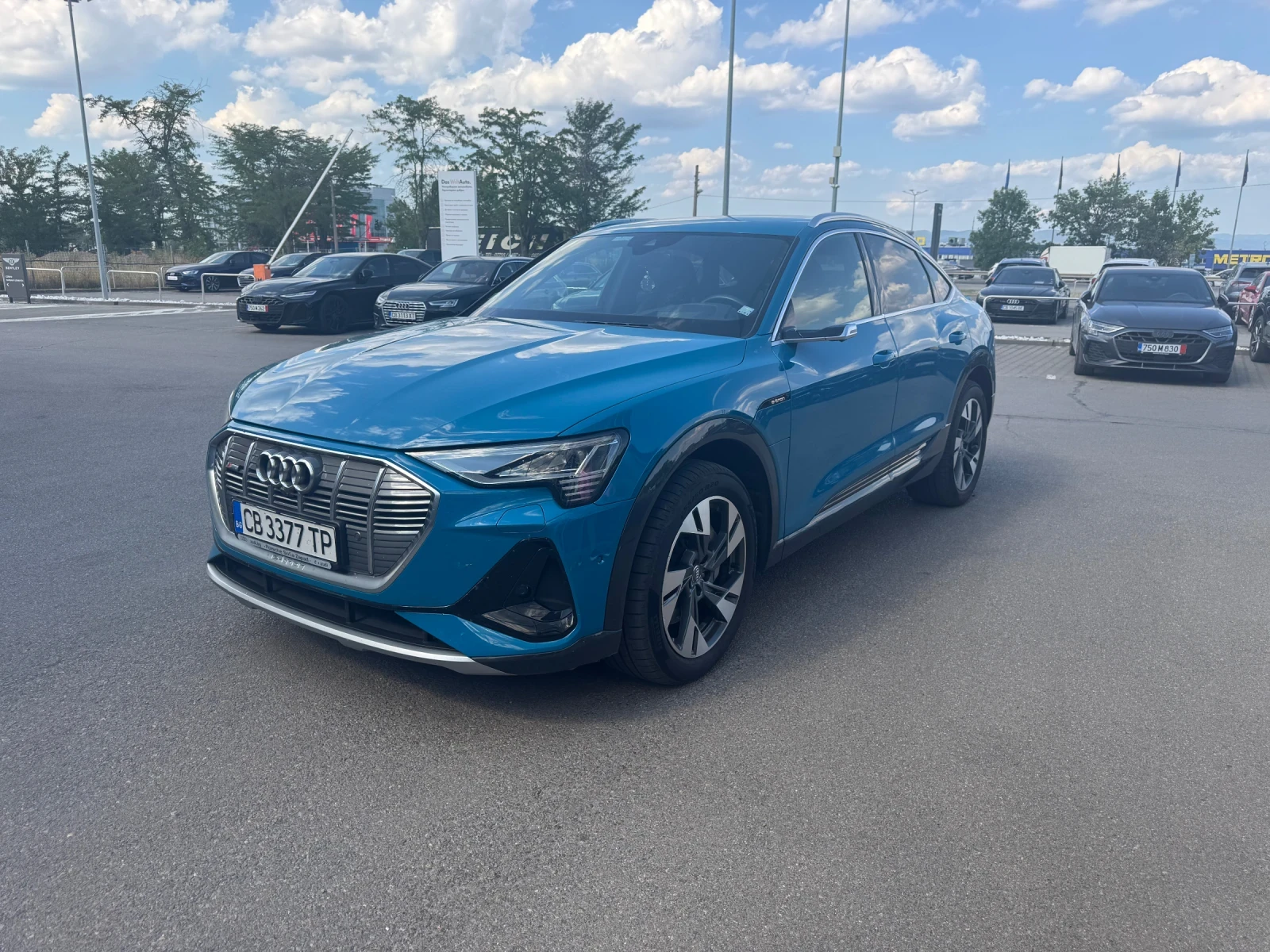 Audi E-Tron 55 Quattro  - изображение 2